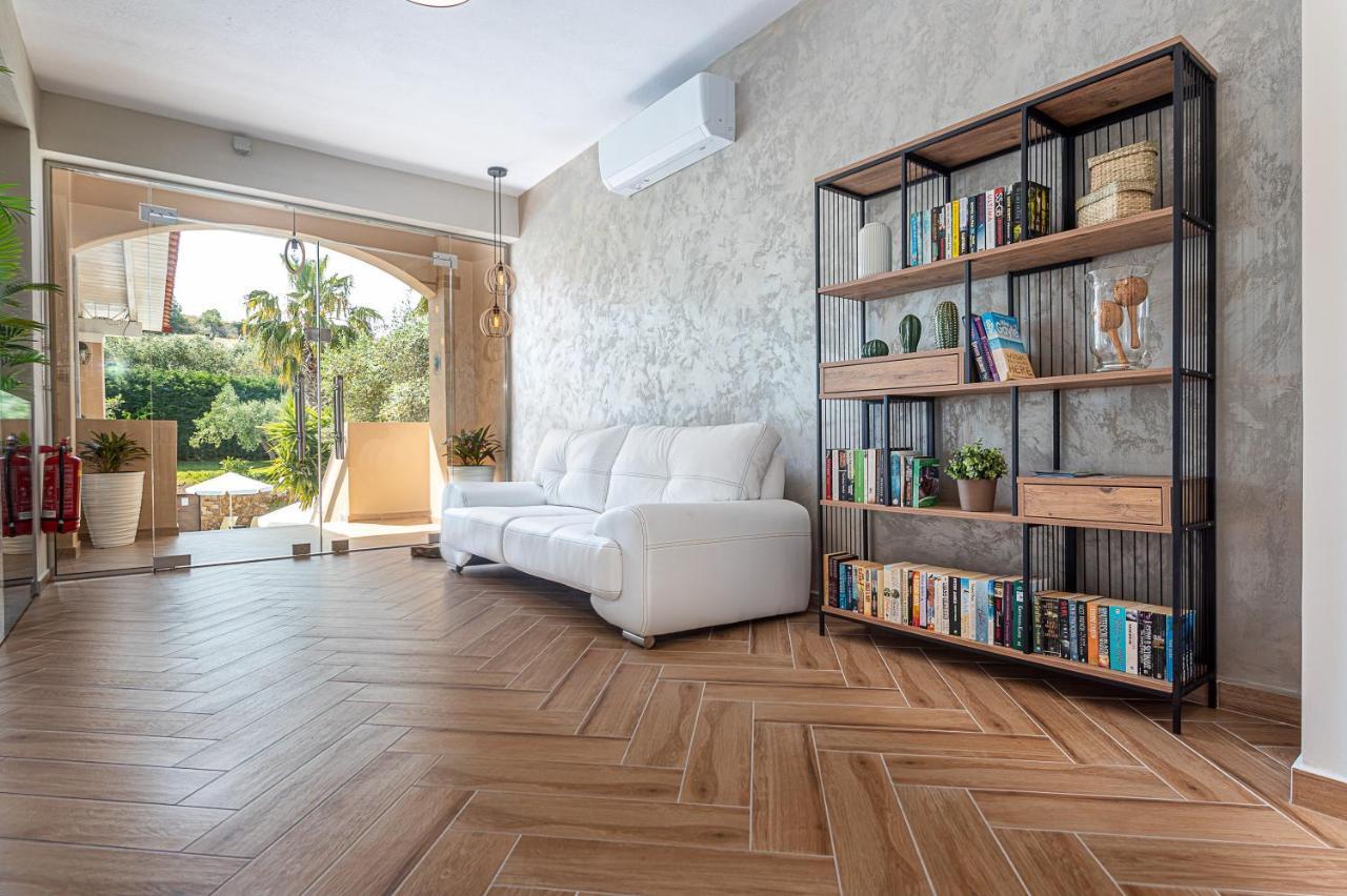 Aloni Aparthotel